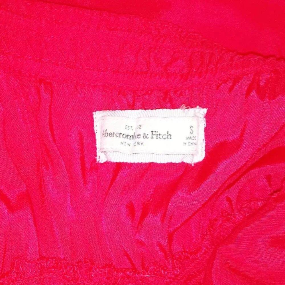 ABERCROMBIE & FITCH HOT PINK DRESS - Picture 3 of 5
